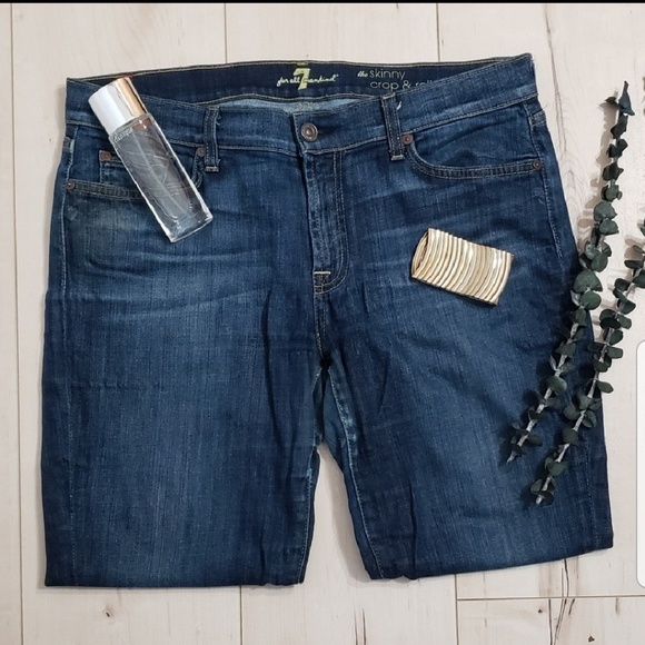 7 For All Mankind Denim - 7FAM dark blue skinny crop and roll Jean's sz 32